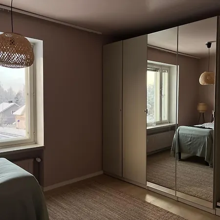 公寓 Arctic Bloom Retreat: 2br W/ Parking