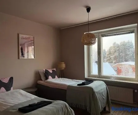 Arctic Bloom Retreat: 2br W/ Parking * Rovaniemi