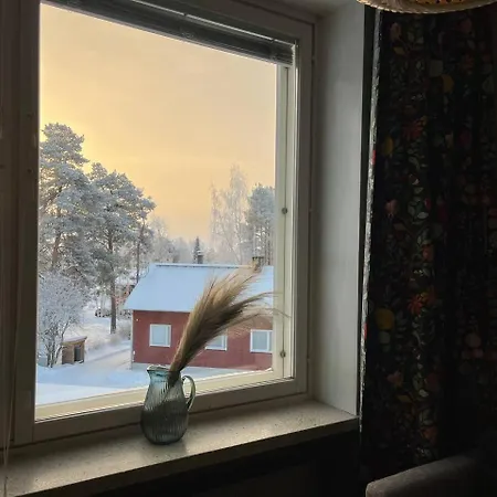 Arctic Bloom Retreat: 2br W/ Parking Apartman Rovaniemi