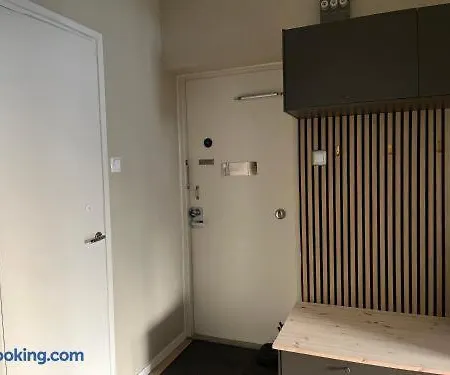 Arctic Bloom Retreat: 2br W/ Parking Apartman Rovaniemi