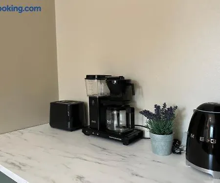 Apartman Arctic Bloom Retreat: 2br W/ Parking Rovaniemi