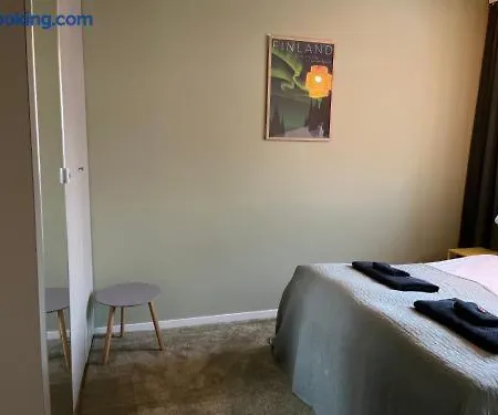 Arctic Bloom Retreat: 2br W/ Parking Apartman Rovaniemi