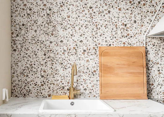 Appartement Arctic Bloom Retreat: 2br W/ Parking